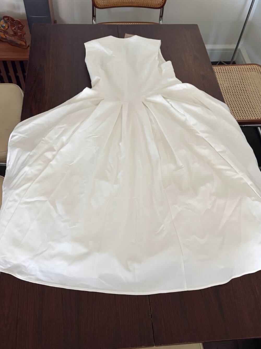 Meshki Keely White V-Neck Midi Dress - Picture 5 of 8